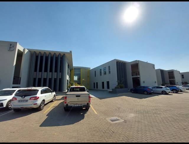 215M² OFFICE TO LET IN ALLANDALE